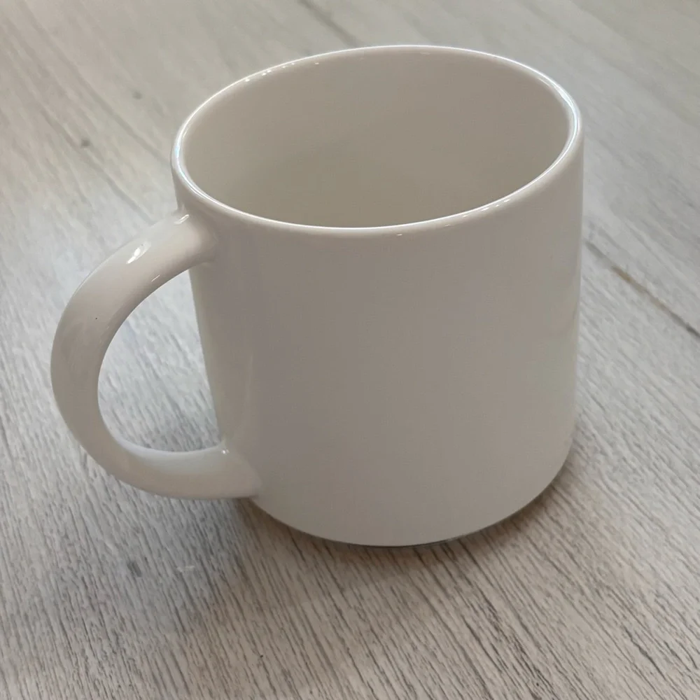 Williams Sonoma Monogram Initial Capital M Mug Cup White/Ivory w Gold Trim 12 oz